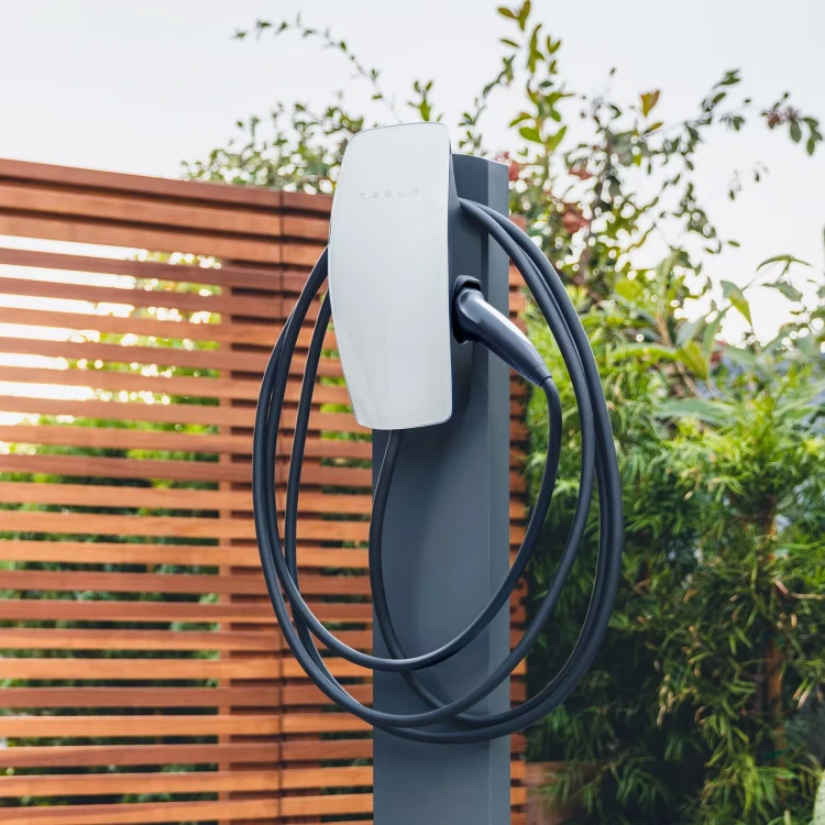 Tesla Wall connector_2.jpg